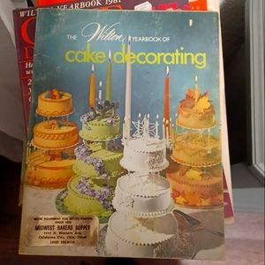 The Wilton Yearbook of Cake Decorating